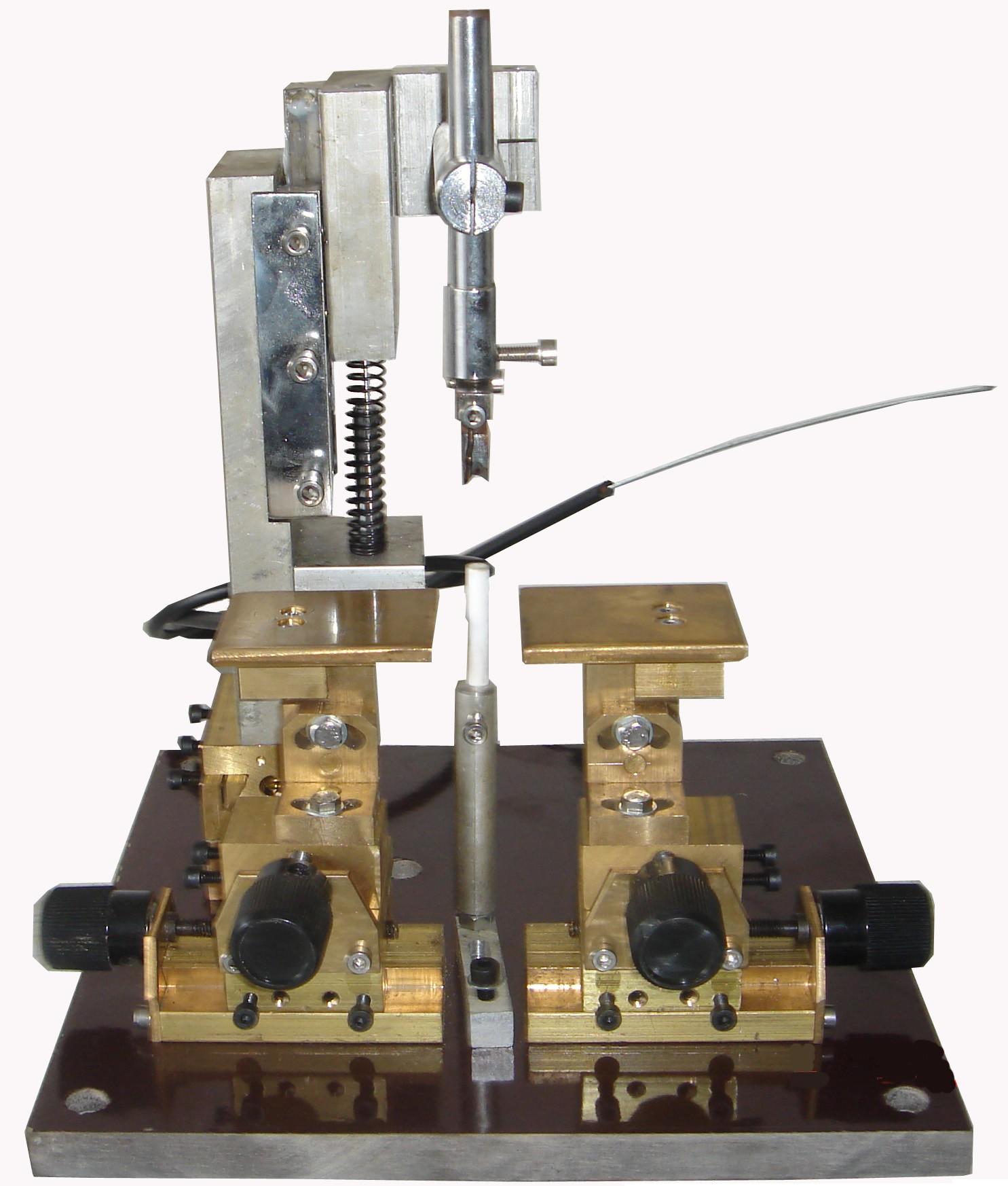 高頻點鉸鏈夾具